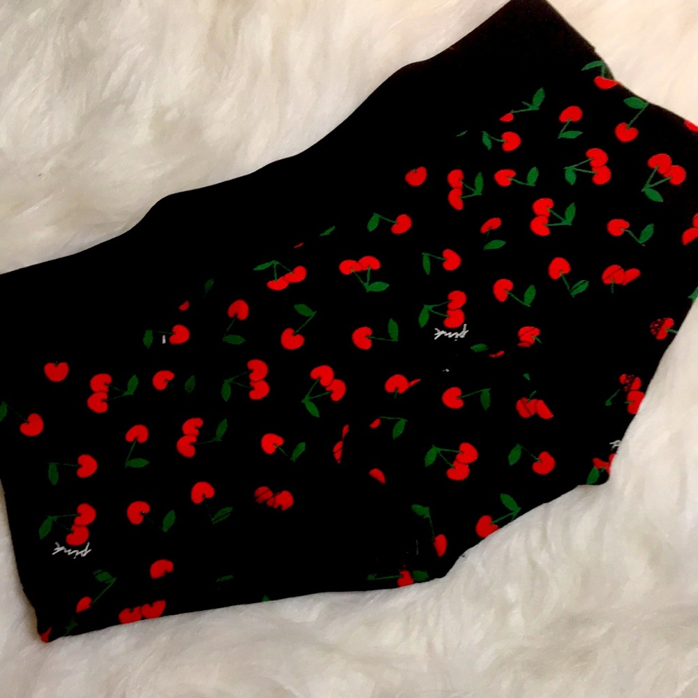NWT VS PINK Cherry Cheeky Panties SZ XS